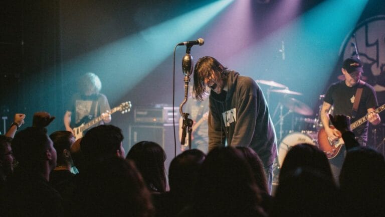 Thursday: Full Collapse – Alles zu den neuesten Entwicklungen und dem Kultstatus des Alternative-Rock-Meisterwerks